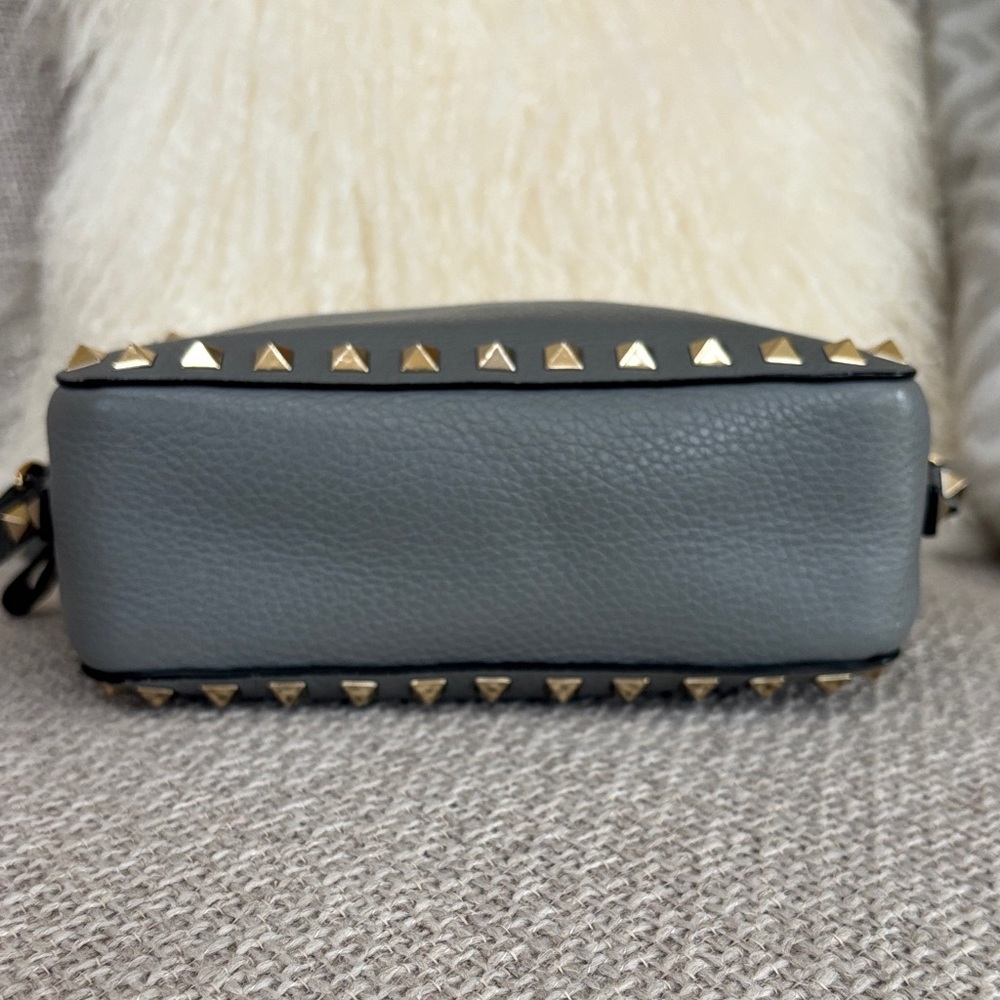 Valentino Gray Crossbody Camera Bag with Gold Studs - Picture 5 of 11